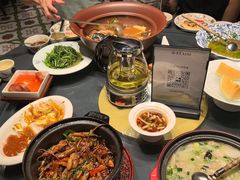 -江宴渔村·鱼鲜土菜(紫荆广场店)