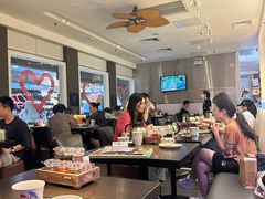 -大头虾越式风味餐厅(光明广场店)