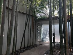 -穹六人间 people 6(岳阳路店)