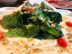 菠菜培根薄饼披萨-I HOLIC艾豪丽披萨(KKone店)