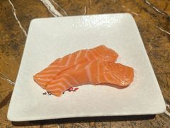 三文鱼-广州中心皇冠假日酒店-环市食坊·海鲜自助餐厅