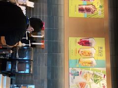 大堂-星巴克(兰州中川机场T2出发店)