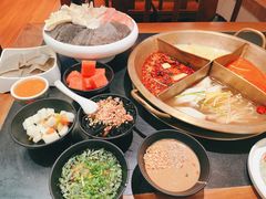 -沸炉重庆老火锅(军事博物馆店)