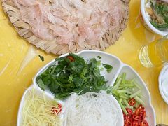 -官塘陈记鱼生·潮汕砂锅粥·牛肉火锅(潮枫路总店)