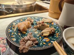 -尚尚仙·酸汤猪手·猪肚鸡火锅(华联万柳购物中心店)