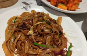 Street Dry-Fried Beef Rice Noodles