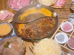 -旧街市鲜货老火锅(大光路店)