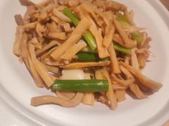 -吕氏疙瘩汤·海鲜新鲁菜(凯德mall新都心店)