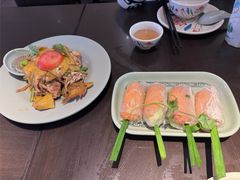 -大头虾越式风味餐厅(光明广场店)