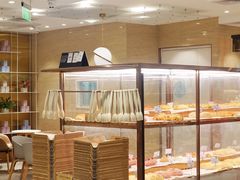 面包甜点陈列柜-奈雪的茶(新天地广场PRO店)
