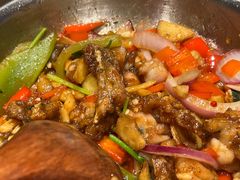 泡子姜烧牛蛙-吃饭皇帝大·土家民族菜(武陵源店)
