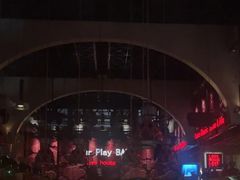 -FOUR PLAY BAR