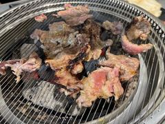 -啊美丽炭火烤肉(滑翔一店)