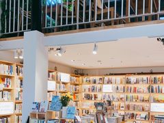 -猫的天空之城概念书店(苏州平江店)