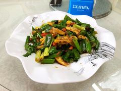 -鸿运美食府