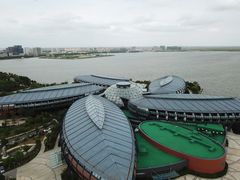 -上海滴水湖皇冠假日酒店