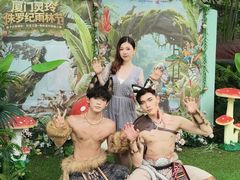-灵玲国际马戏城