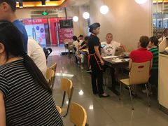-呷哺呷哺(普陀乐购真北店)
