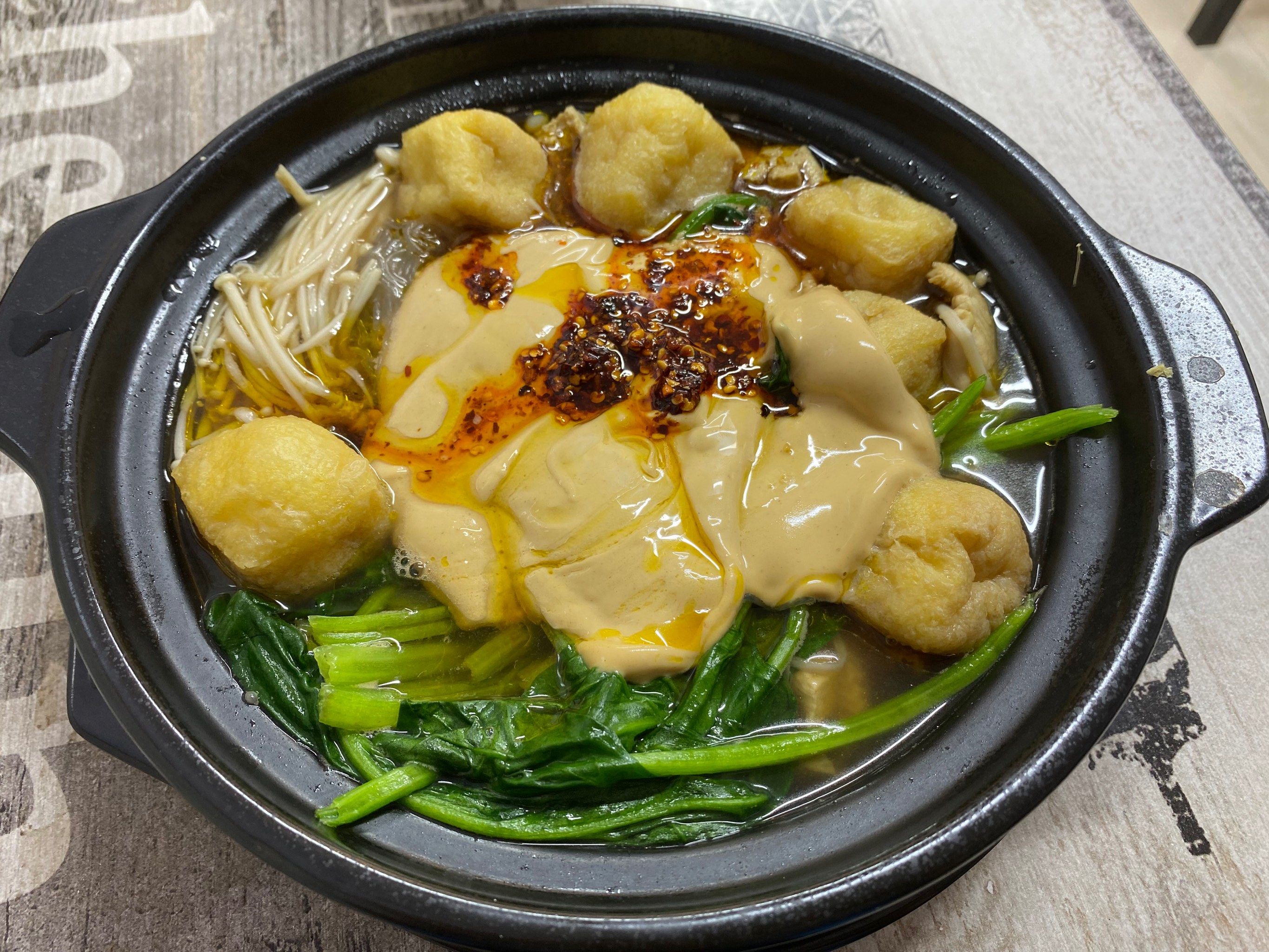 砂锅麻辣烫