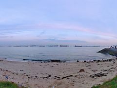 -东海岸人工湖美食村