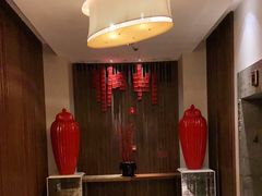 -广州中心皇冠假日酒店·百粤楼