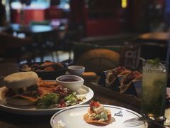 -Famous肥猫墨西哥音乐餐吧(五棵松华熙LIVE店)