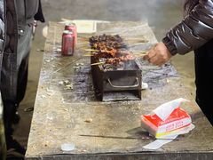 -劳动公园新疆人烤腰子