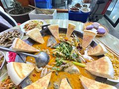 -丹水桥地锅鱼·翘嘴鲌·地方特色全鱼宴(丹江口大坝店)