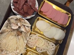 -刘少华贵州小黄牛·鲜牛肉火锅(总店)