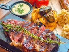 -Mark&Mars Restaurant