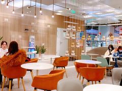 大堂-奈雪的茶(市百一店)