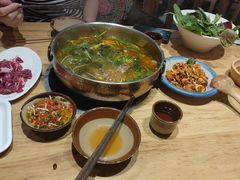 -黔诚多彩火锅(甲秀楼店)
