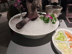 -左庭右院鲜牛肉火锅黑金店(陆家嘴中心店)