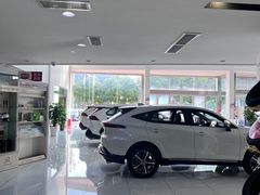 -南充通源宝马4S店(高坪店)