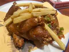 -川流不息·地道川菜·小龙虾(松东路店)