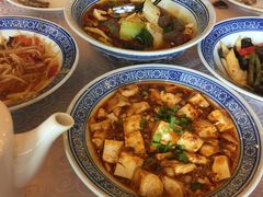 -曲江惠宾苑宾馆(大雁塔大唐不夜城店)
