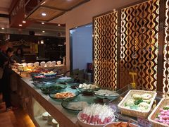 自助取餐区-火焰山自助烧烤涮石板烤肉(新华大街店)