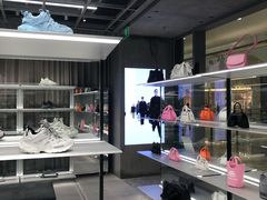 -BALENCIAGA(恒隆广场店)