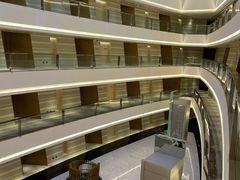 -上海滴水湖皇冠假日酒店