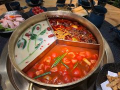 -湊湊火锅·茶憩(南京东路悦荟店)