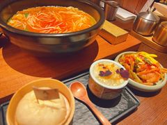 -银米·云南传统过桥米线(双廊黑金冠店)