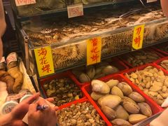 水产区-鲜入围煮花胶鸡海鲜火锅