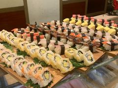 -大中华希尔顿酒店-念自助餐·嗨啤·小龙虾