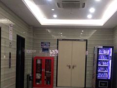 -一兆韦德健身(张杨路店)