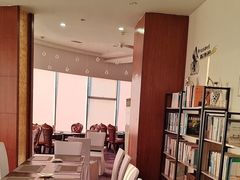 -东方豪景花园酒店·怡景旋转餐厅