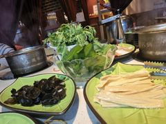 -一叶一世界·素食餐厅(锦华万达店)