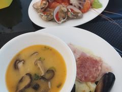 -圣丰索菲特·2 On 988 Café 自助餐厅