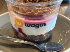 火龙果奇异果酸奶杯-Wagas沃歌斯(杭州黄龙万科店)