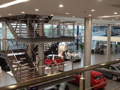 -天津波士信达奔驰4S店(卫津南路店)