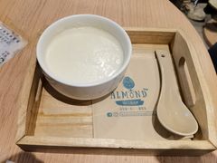 招牌杏仁茶-杏甜品(尖沙咀加拿分道店)